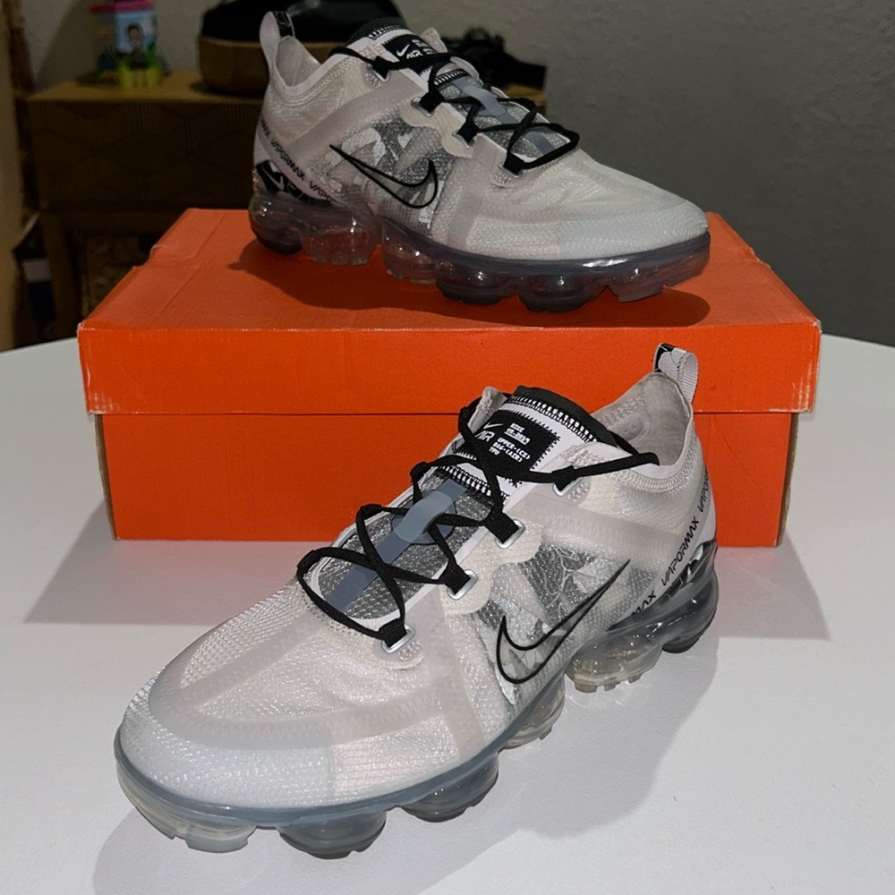 Nike Women's White and Black VaporMax Athletic Shoes